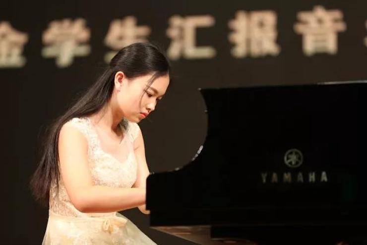 曼妙琴音，倾诉真挚的心声|2017凯发k8国际亚洲音乐奖学金综合师范类院系全国汇报音乐会（第二。┰猜淠